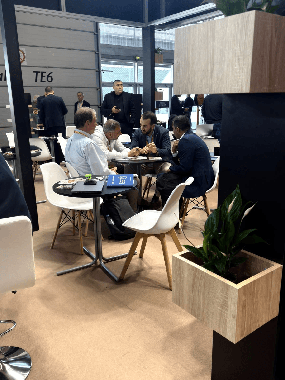 Business meetings at SIAL Paris 2026.